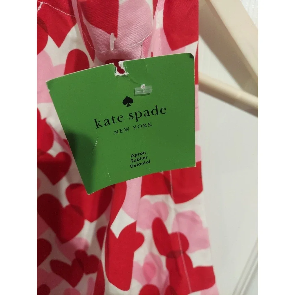 Kate‎ Spade Pink and Red Hearts Valentine's Apron 33